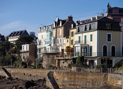 Dinard, typical houses. 