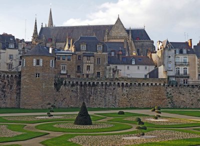 Vannes, the old city seen from outside. 