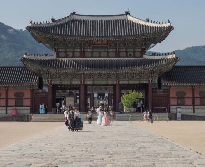 Seoul, downtown, the internal entrance of Gyeongbokgung Palace.