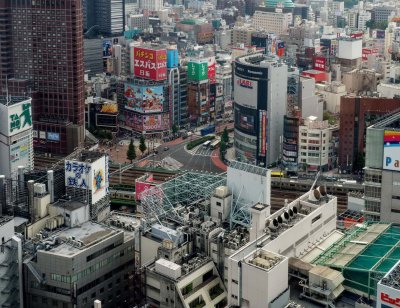 Seen from the Nikon show room, near Shinjuku station. 