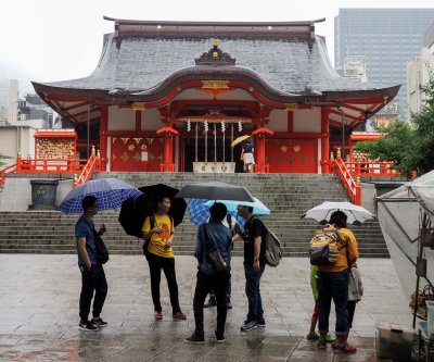 Rainny day; in a flea market near Shinjuku station. 