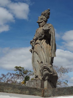 Soapstone sculptures; it is a soft  stone that could be worked by Aleijadinho (he had poor physical conditions).