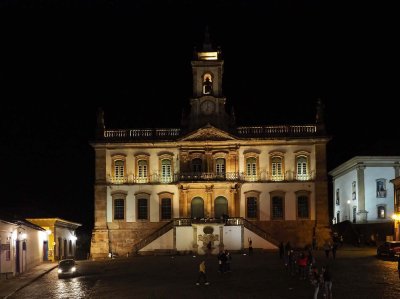 Praça Tiradentes; Inconfidência Museum.