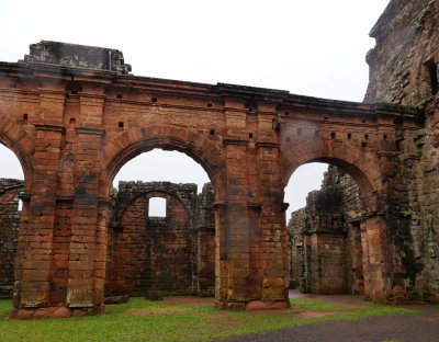 The São Miguel Arcanjo church ruins. 