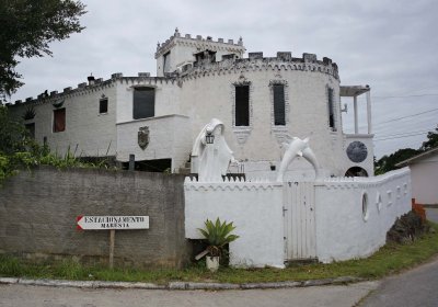 On the road to our visit (via Quinta dos Ganchos).