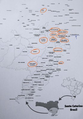 Regions visited in orange (in blue,  Florianópolis, my place; on the littoral).  