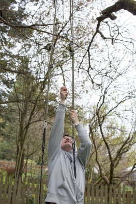 Swing rope egg