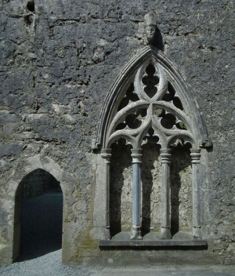 Kilfenora_Gothic Sedilia in the Chancel_St Fachanans Cathedral