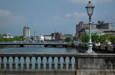 Bridges view along River Lee