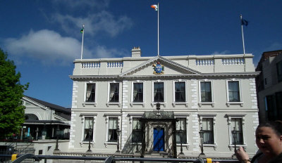Mansion House from bus