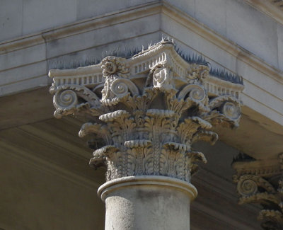 Pillar detail from bus near Trinity College