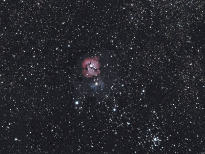 Triffid Nebula M20_10 minute exposure with 90mm colour wide field telescope in Siding Spring