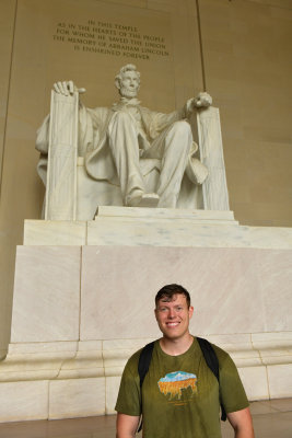 Travis Lincoln Monument 1.jpg