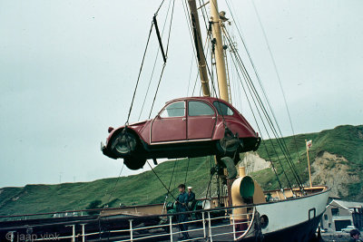 Our Citroën 2CV goes on board of mv St Ola in Scrabster Harbour