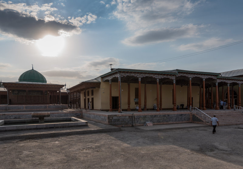 Tajikistan, Istravshan, mausoleum Khazrat-Shokh.