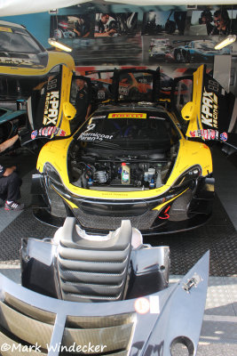 Alvaro Parente/ Ben Barnicoat K-PAX Racing - McLaren 650S GT3