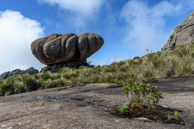 Itatiaia, RJ e MG