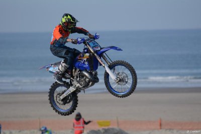 Beach Cross D7-18_137 (800x600).JPG