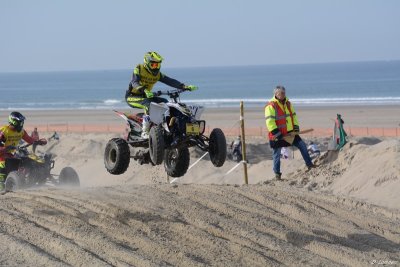 Beach Cross D7-18_170 (800x600).JPG