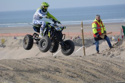 Beach Cross D7-18_178 (800x600).JPG