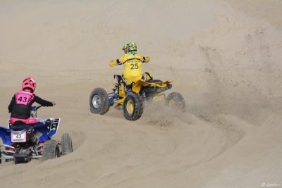 Beach Cross D7-18_190 (800x600).JPG