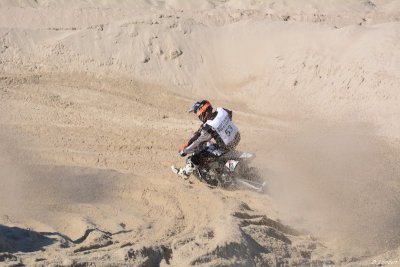 Beach Cross D7-18_225 (800x600).JPG