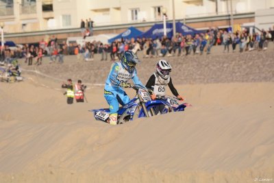 Beach Cross D7-18_374 (800x600).JPG