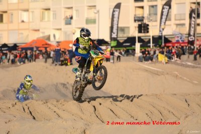 Beach Cross D7-18_385 (800x600).JPG