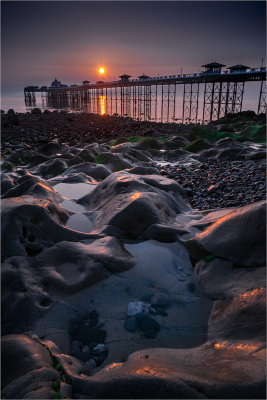 38 Low Tide Llandudno Pier.jpg