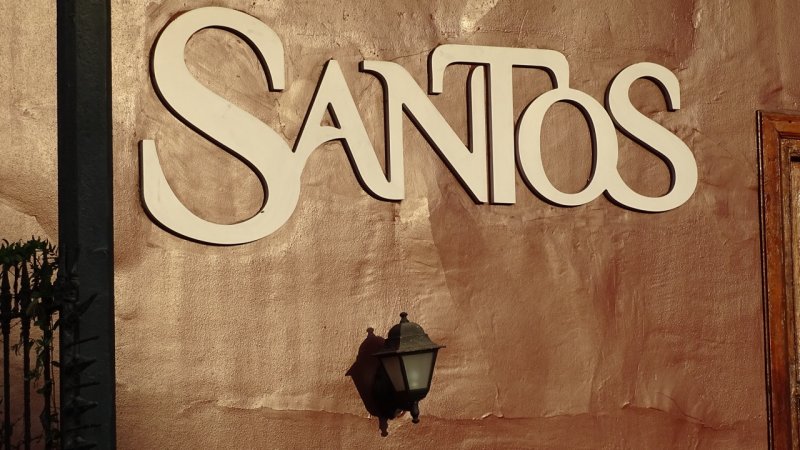 Santos Cafe & Espirituosos