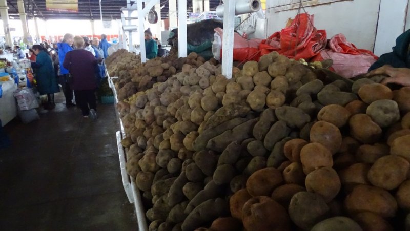 Plenty of Potatoes at the Cusco San Pedro Market
