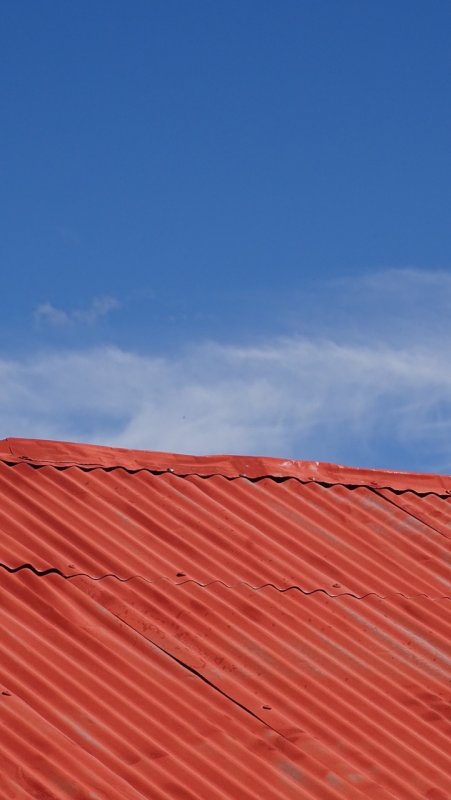 Red Roof in Llachon