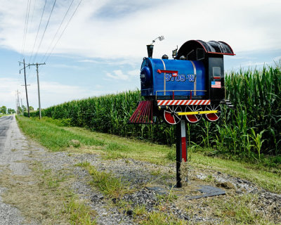 Locomotive Mailbox