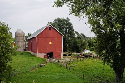 Barn w Smiley Face