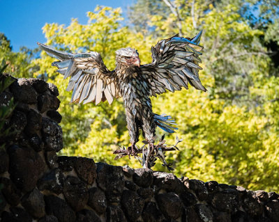 Eagle Sculpture-1050704.jpg