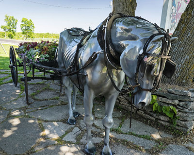 Horse n Buggy Statue