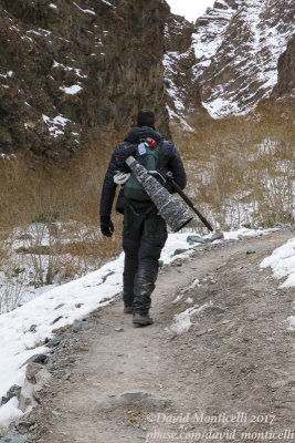 Vincent carrying a 600mm lens!_Hemis NP (Ladakh)