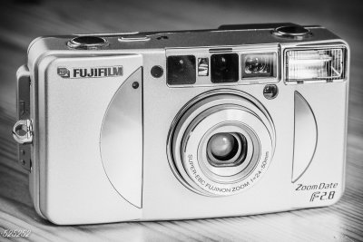 Fujifilm Zoom Date f2.8.jpg