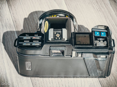 Minolta 7000 AF top view.jpg