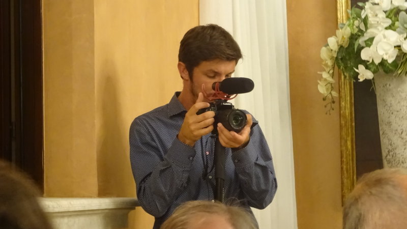 fra i paparazzi