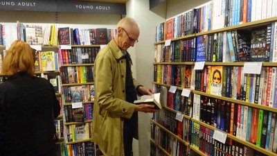 An almost major novelist