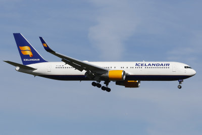 B767_TFISW_LHRLarge.jpg