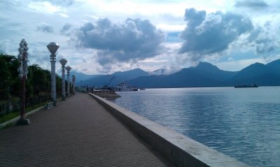 BayWalk.jpg