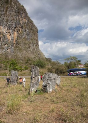 2N9A7835 Vinales Stonehenge at Dos Hermanas Valley note horse-drawn cart.jpg