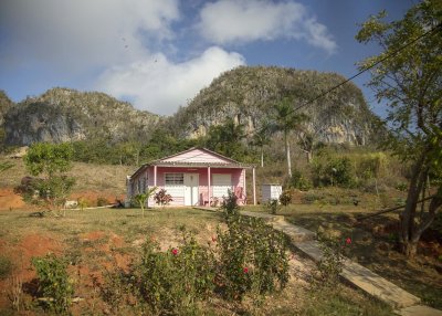 2N9A8014 Cuban Home.jpg