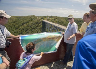 2N9A8334 Manuel explaining Cuban Geology at Bacunayagua Bridge Overlook.jpg