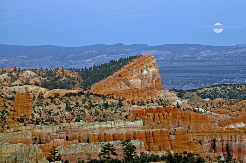 Super Moon over Sinking Ship, Bryce Canyon National Park, UT