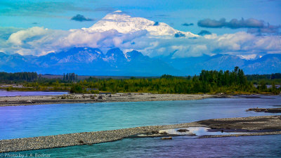 Glimpse of Mt McKinley from about 100 miles away