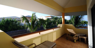 Balcony Side 2 With Loungers