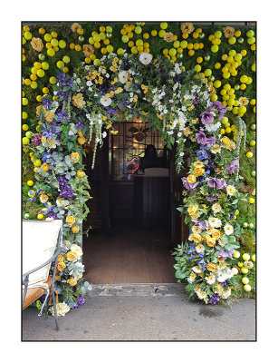 Ivy Chelsea Garden - Wimbledon decoration